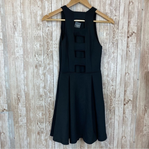 Abercrombie & Fitch Fit and Flare Sleeveless Ladder Back Skater Dress Size XS - Picture 5 of 11